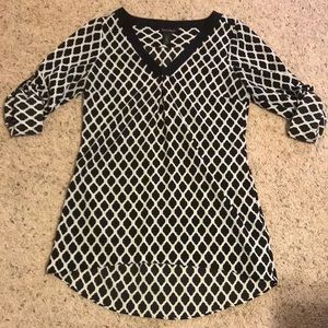 White House Black Market blouse size 2
